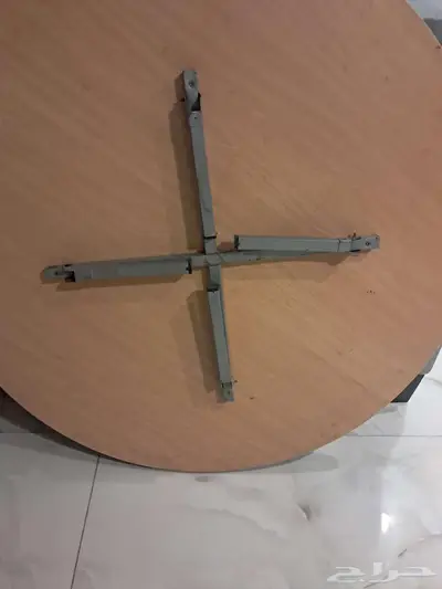 للبيع طاولة ارضية 2