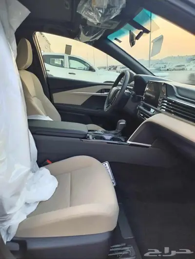 تويوتا كامرى LE نص فل 2025 ضمان سعودى 6