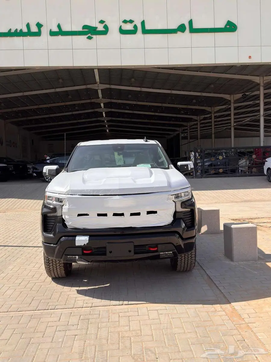 سلفرداو تريل بوس Z71 غمارة 2025 سعودي كاش وتمويل 0