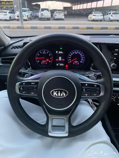 كيا 5 2020 عداد 125000 بنزين استاندر 5
