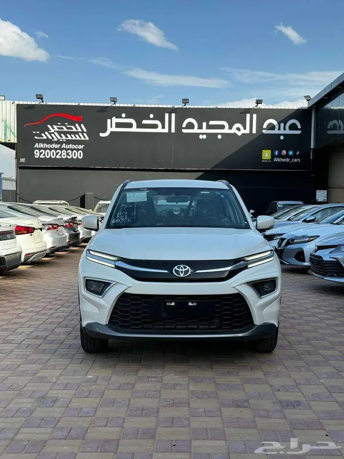تويوتا اوربان جي ال 2025 لدى شركة الخضر للسيارات _ خريص 1