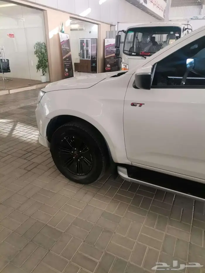 ايسوزو غمارتين ديماكس جي تي 7