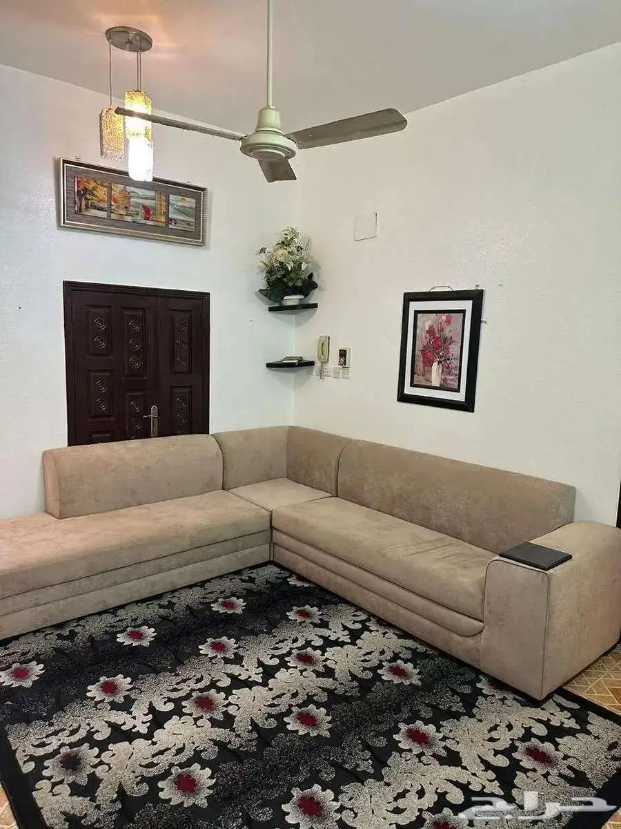 للإيجار دور سكني مؤثث بالكامل 4