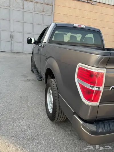 فورد f150 موديل 2013 بدون دبل ماشي 68 الف 8 سلندر 4