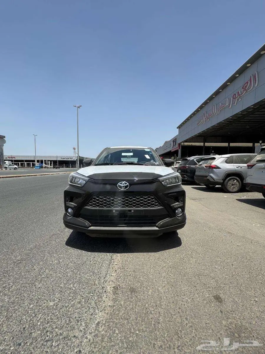 تويوتا رايز ليمتد 1000 cc تربو اسود موديل 2024 1