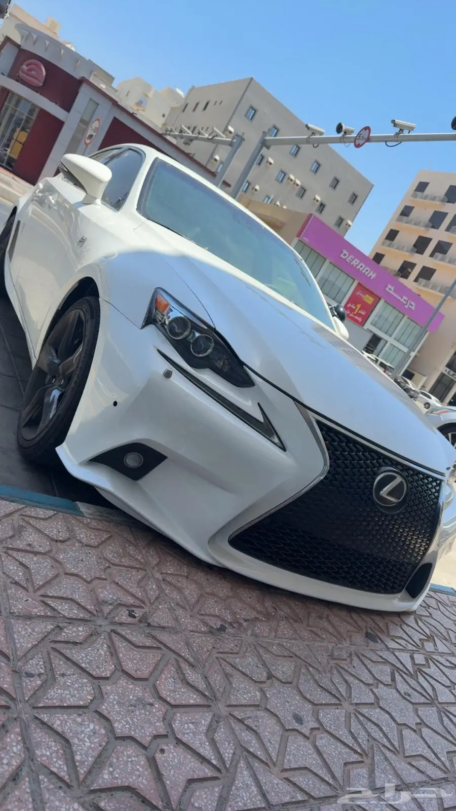 لكزس is 350 منوة للمستخدم اول مالك موديل 2015 4