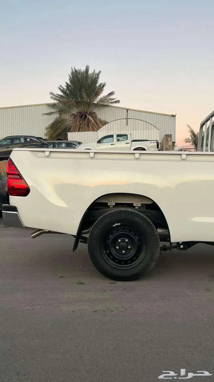 هايلوكس غماره بدون دبل كاش و اقساط علي جميع البنوك 2025 3