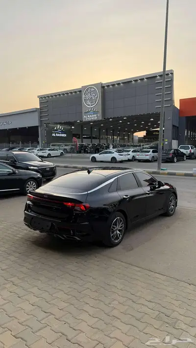 كيا 5 2021 عداد 126000 اسود نص فل 3