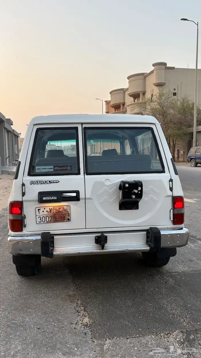 نيسان باترول موديل 89 2