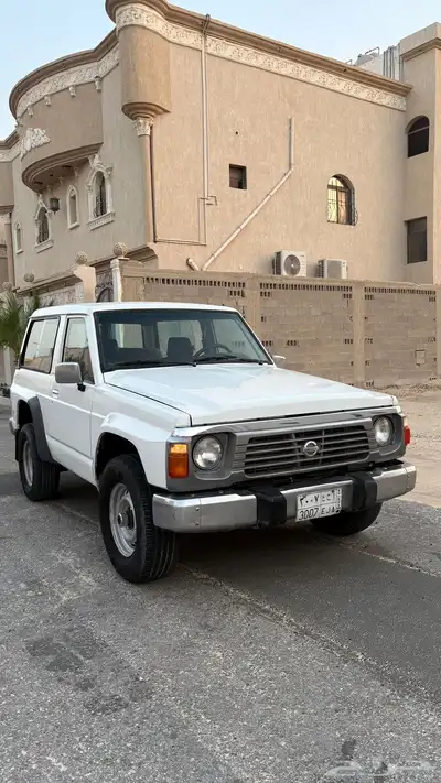 نيسان باترول موديل 89 0