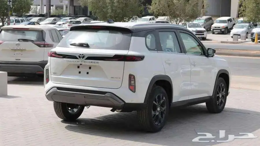 تويوتا اوربان كروزر 2025 ابيض كاش - اقساط 6