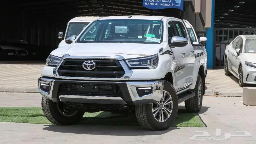 هايلوكس غمارتين S-GLX 4 4 اوتوماتك بنزين 2025 11