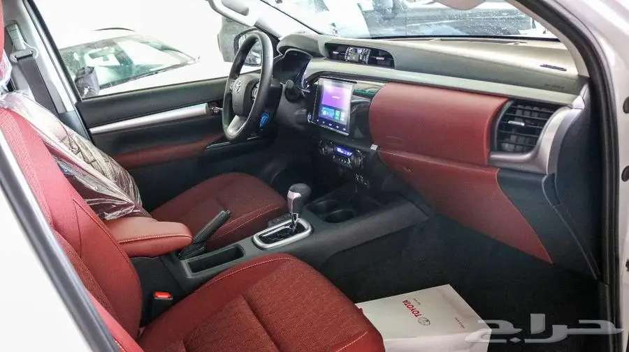 هايلوكس غمارتين S-GLX 4 4 اوتوماتك بنزين 2025 6