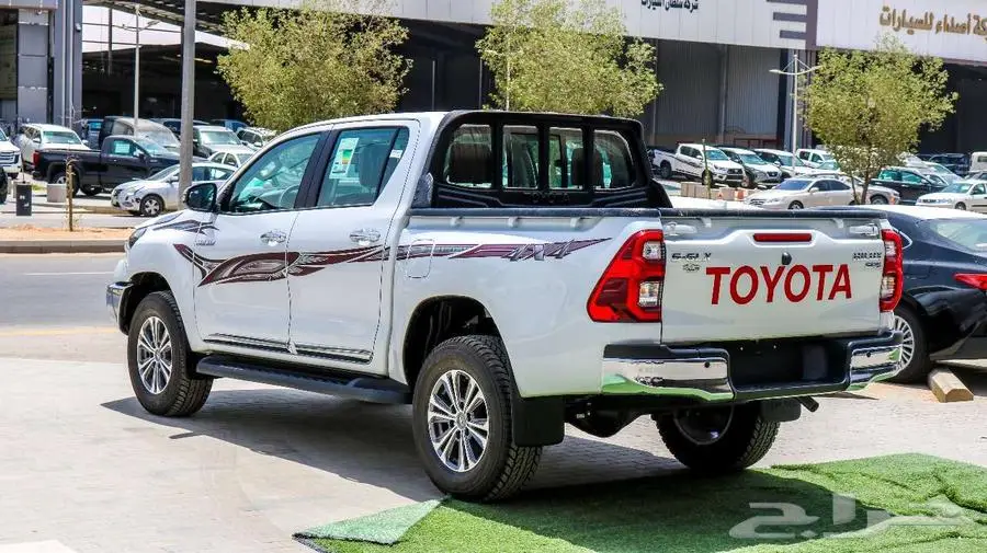 هايلوكس غمارتين S-GLX 4 4 اوتوماتك بنزين 2025 2