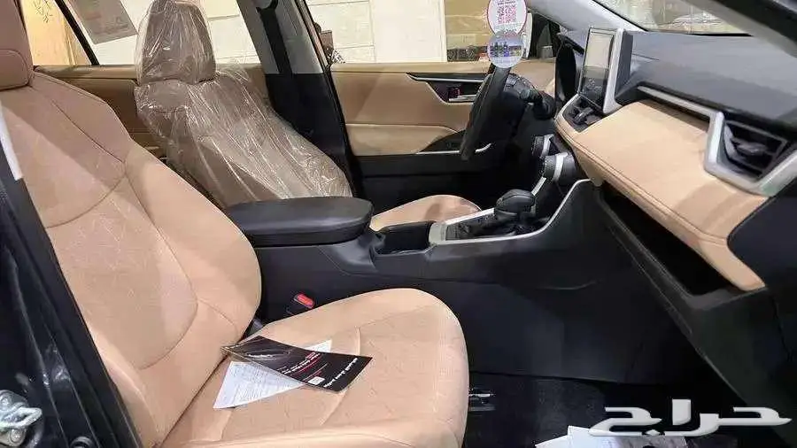 تويوتا راف فور XLE نص فل بنزين موديل 2025 متوفر كاش  واقساط 9