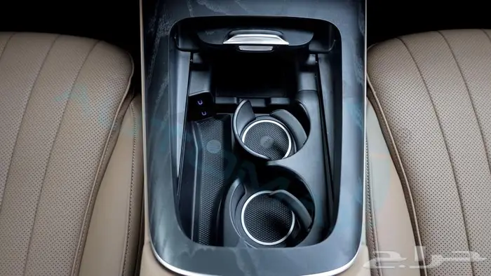 مرسيدس بنز e200 AMG kit خليجي اصفار مع ضمان الوكيل 22