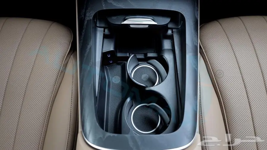 مرسيدس بنز e200 AMG kit خليجي اصفار مع ضمان الوكيل 22