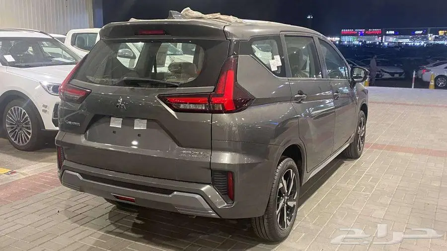 عرض خاااص ميتسوبيشي اكسباندر موديل 2025 بسعر 70725 ألف 3