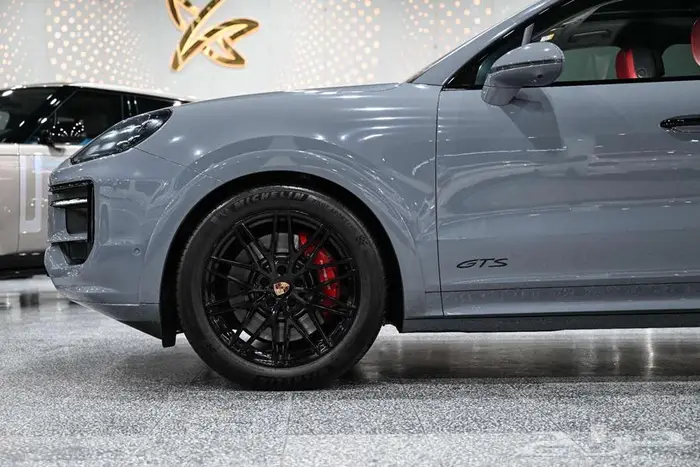 شركة البريمي لسيارات بورش GTS 2
