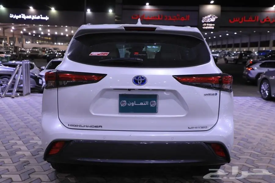 تويوتا هايلندر فل كامل ليمتد بانوراما جلد هايبرد موديل 2024 5