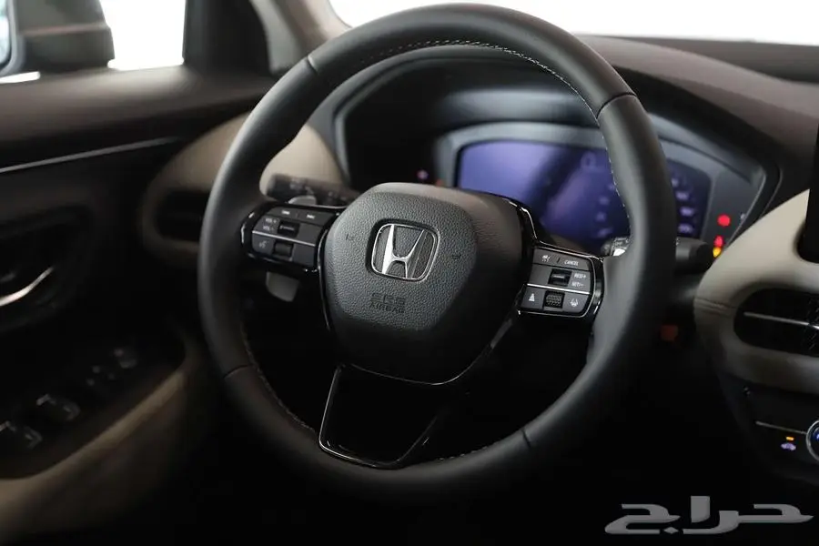 هوندا ZR-V ستاندر 1500 م LX - 2024 الوان اخضر -رصاصى-احمر 11