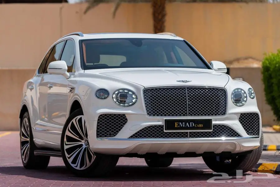 بنتلي بنتياقا V8 2021 ابيض خليجي index