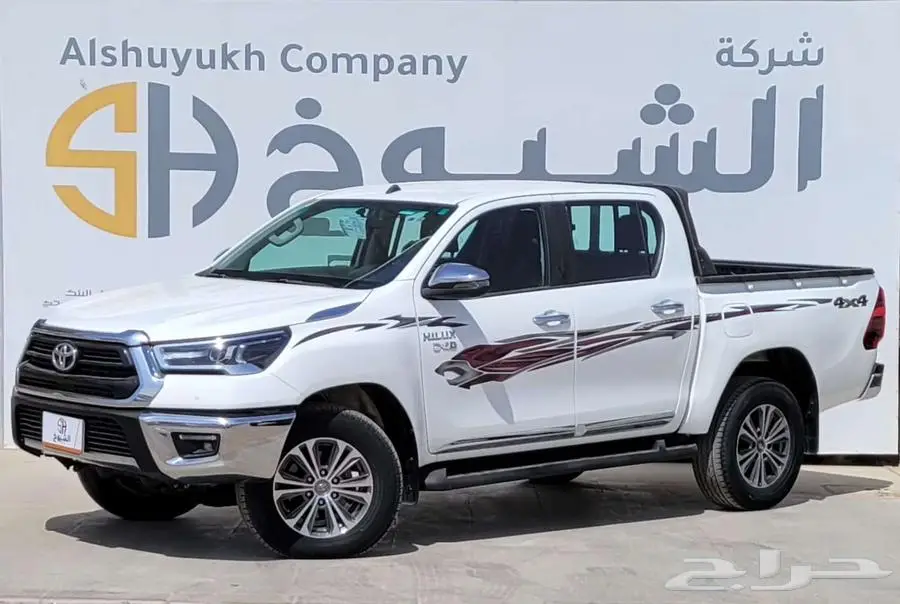 تويوتا هايلوكس غمارتين ديزل موديل 2023 قير اوتوماتيك 2