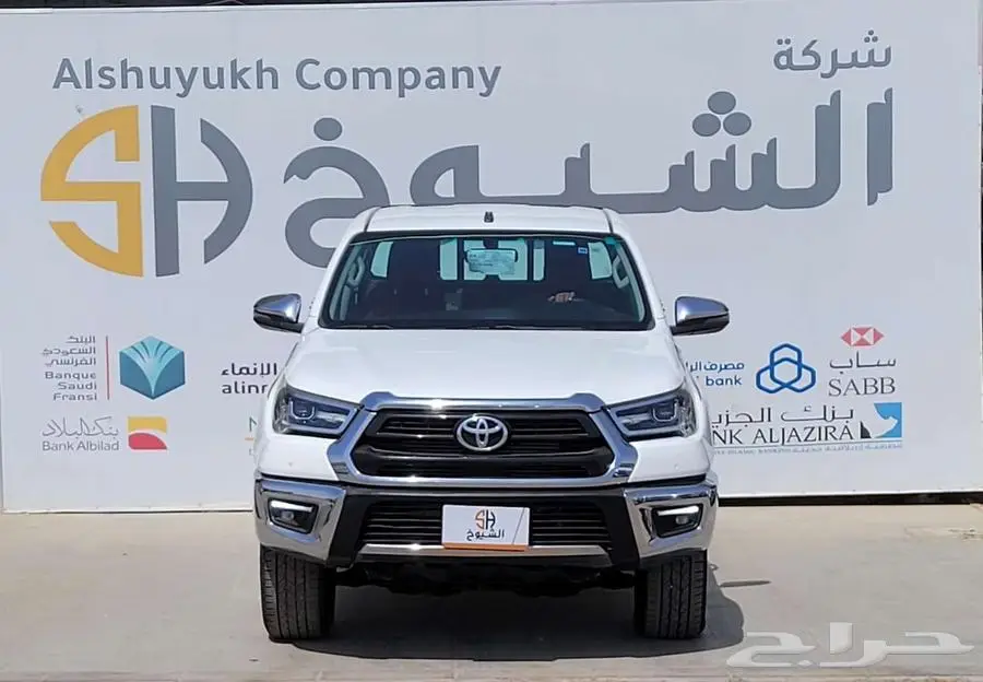 تويوتا هايلوكس غمارتين ديزل موديل 2023 قير اوتوماتيك 0