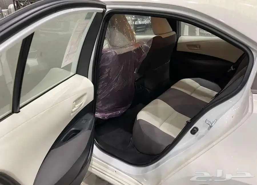 تويوتا كورولا 2025 1600 CC بطاقة جمركيه وارد البريمي 3