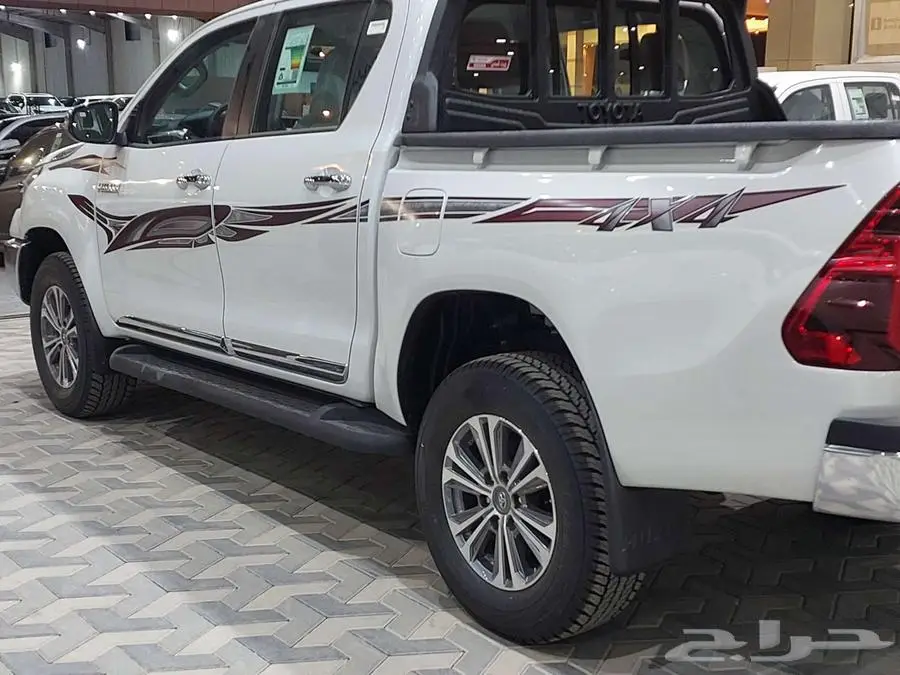 هايلوكس غمارتين S-GLX 4 4 اوتوماتك بنزين2025 10