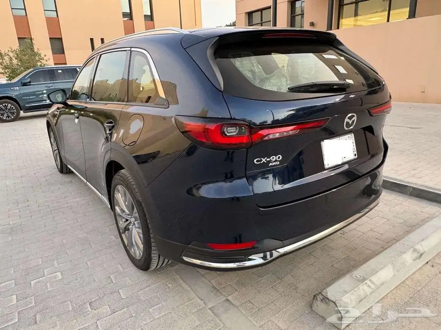 2025 MAZDA CX-90  HIGH  TRIM - EXCELLENT CONDITION 4