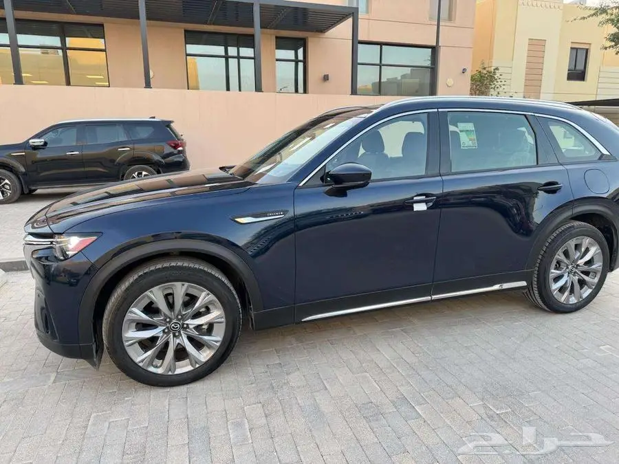 2025 MAZDA CX-90  HIGH  TRIM - EXCELLENT CONDITION 2