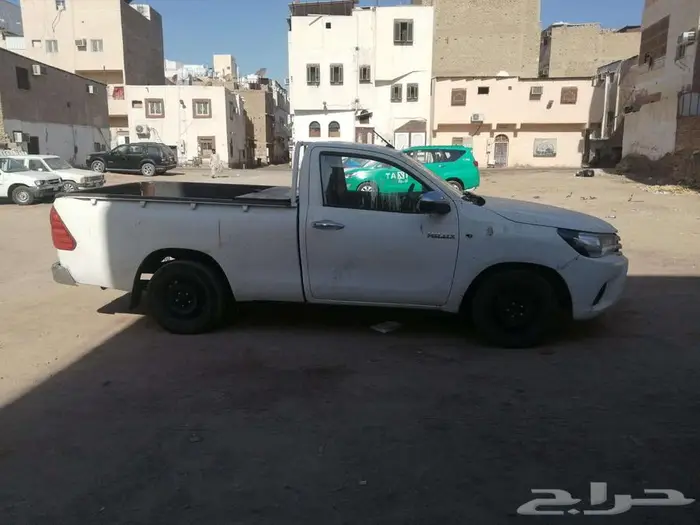 تويوتا هايلوكس 1