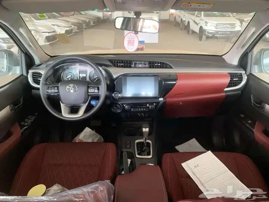 تويوتا -هايلوكس -S-GLX-2025فل كامل بنزين 5