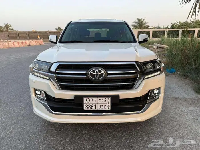 لاندكروزر 2020 GXR توربنق العداد 135 الف بدي وكاله 1