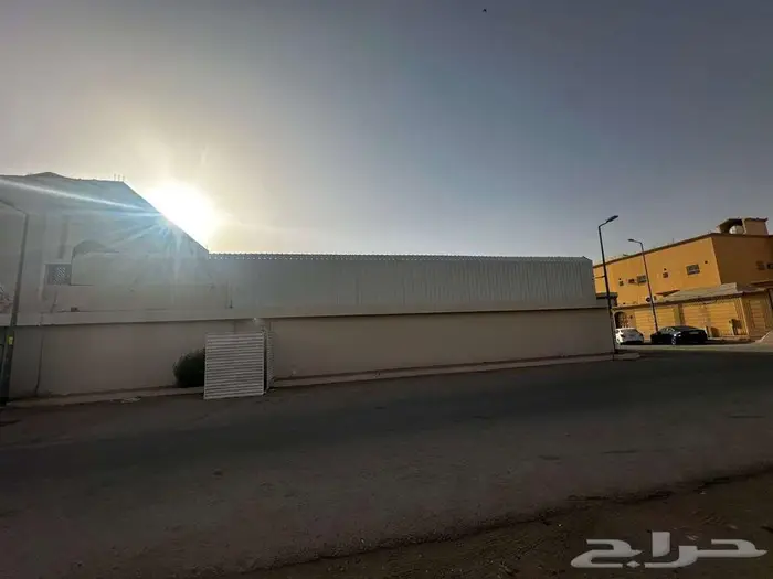 دور ارضي للبيع بحي الجنادريه 3