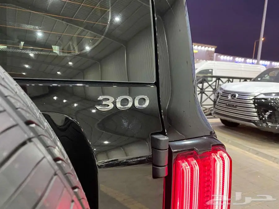 تانك 300 موديل 2025 اسود فل كامل بنزين سعودي ماشيه 16000كم 8