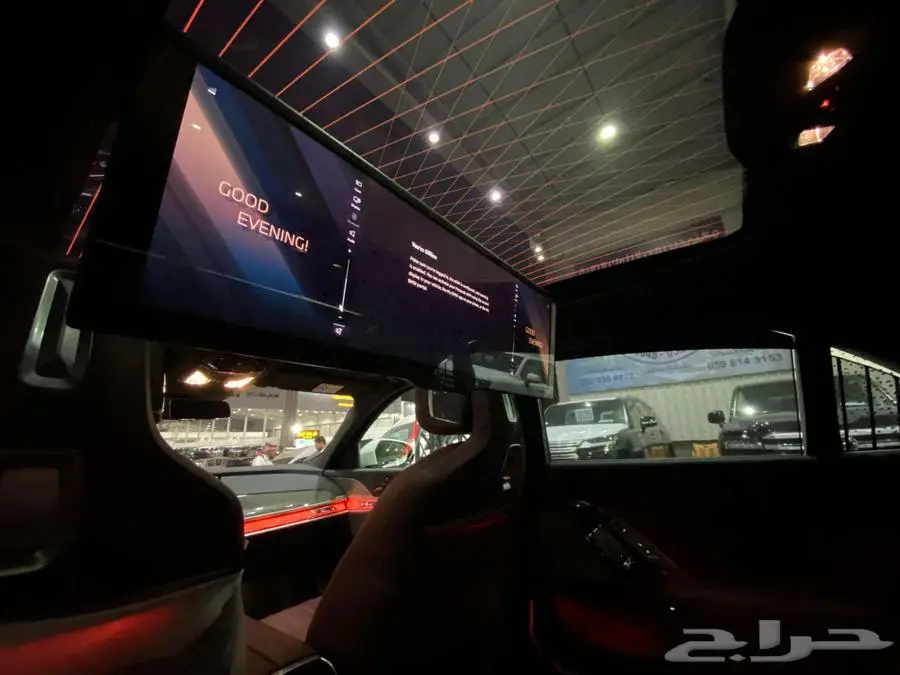 بي ام دبليو 735i 2025 ابيض داخل احمر الفئة السابعة خليجي 31