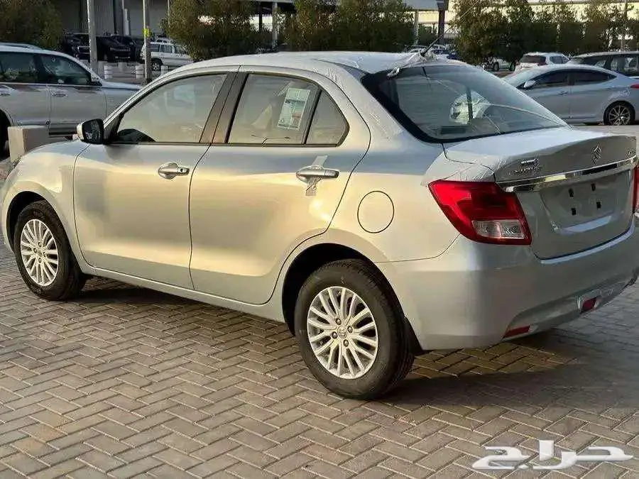 سوزوكي ديزاير 2025 استاندر ب 37500 غير شامل الضريبة 4