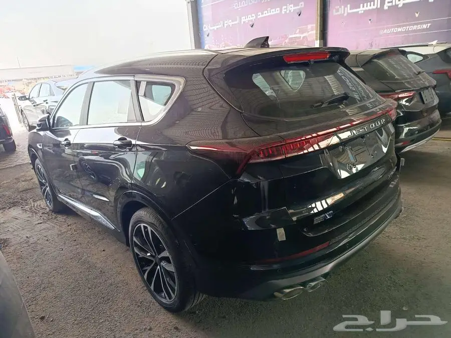 جيتور X70 لاكجري بلس بمحرك 1.6 موديل 2025 عرض خاص قسط 1675 4