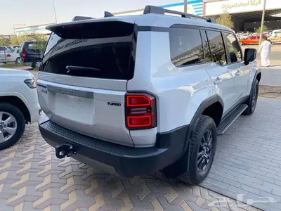 تويوتا برادو موديل 2025 عداد 1000 كيلو فقط جديده 5
