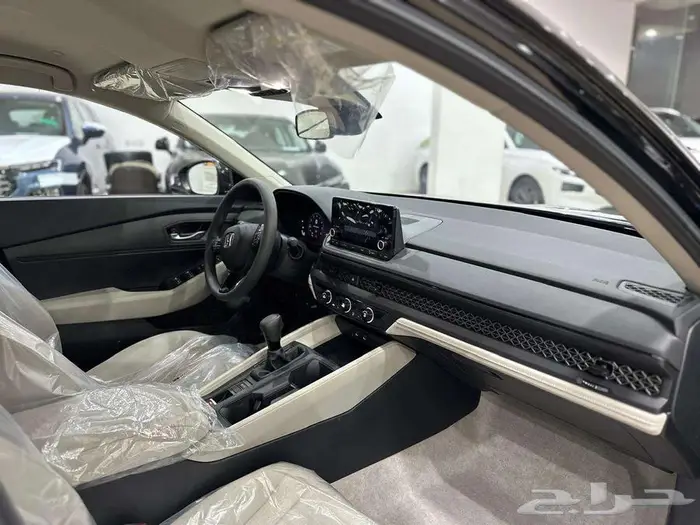 هوندا اكورد استاندر 2025 12