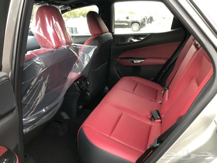 لكزس NX 350 AA 2025 تيتانيوم داخلي احمر 7