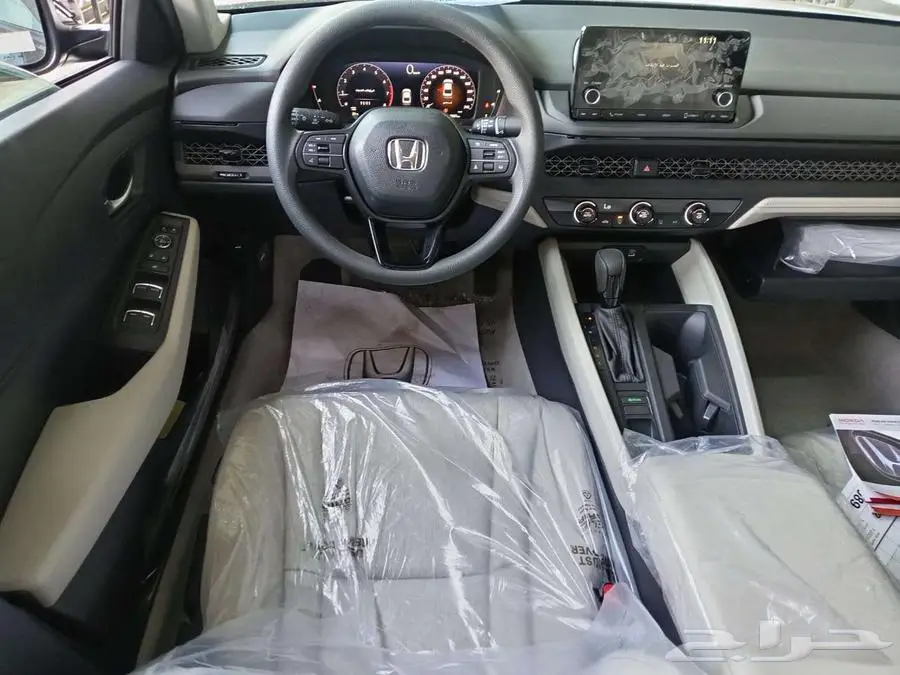 هوندا اكورد ستاندر LX ونص فل موديل 2025 الشكل الجديد 3