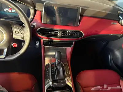 عروض شركة سفنز ام جي HS لاكجري موديل 2023 الكميه محدود 5