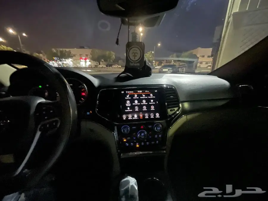 جيب جراند شيروكي ليميتد 2020 2