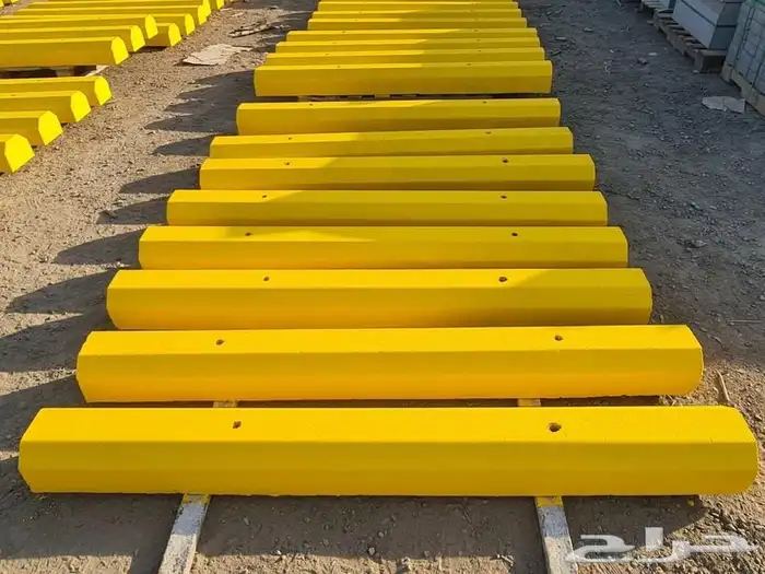 يتوفر لدينا حواجز خرسانيه 27