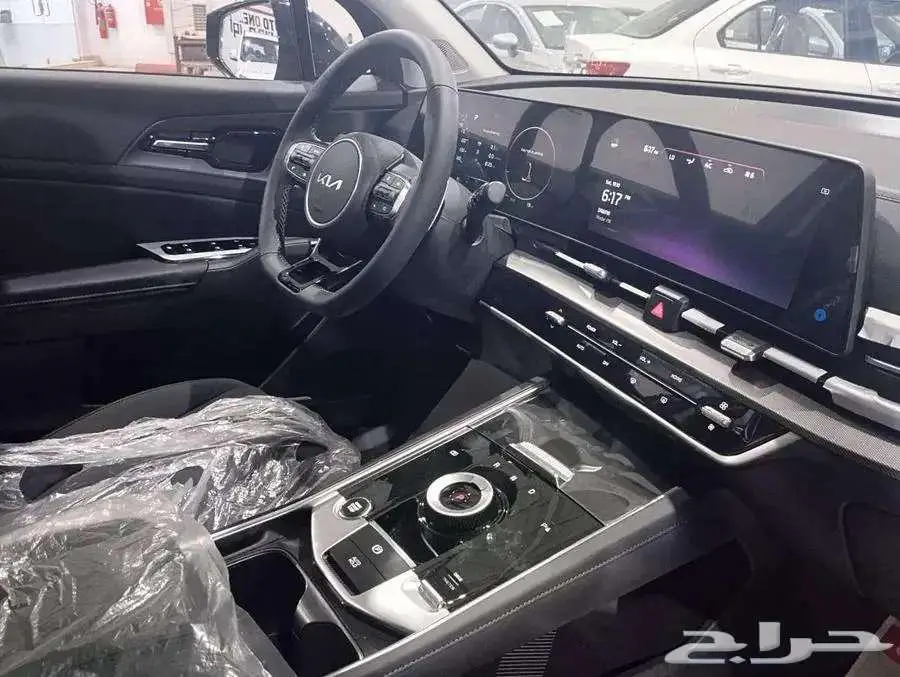 كيا اسبورتاج استاندر ونص فل موديل 25 11