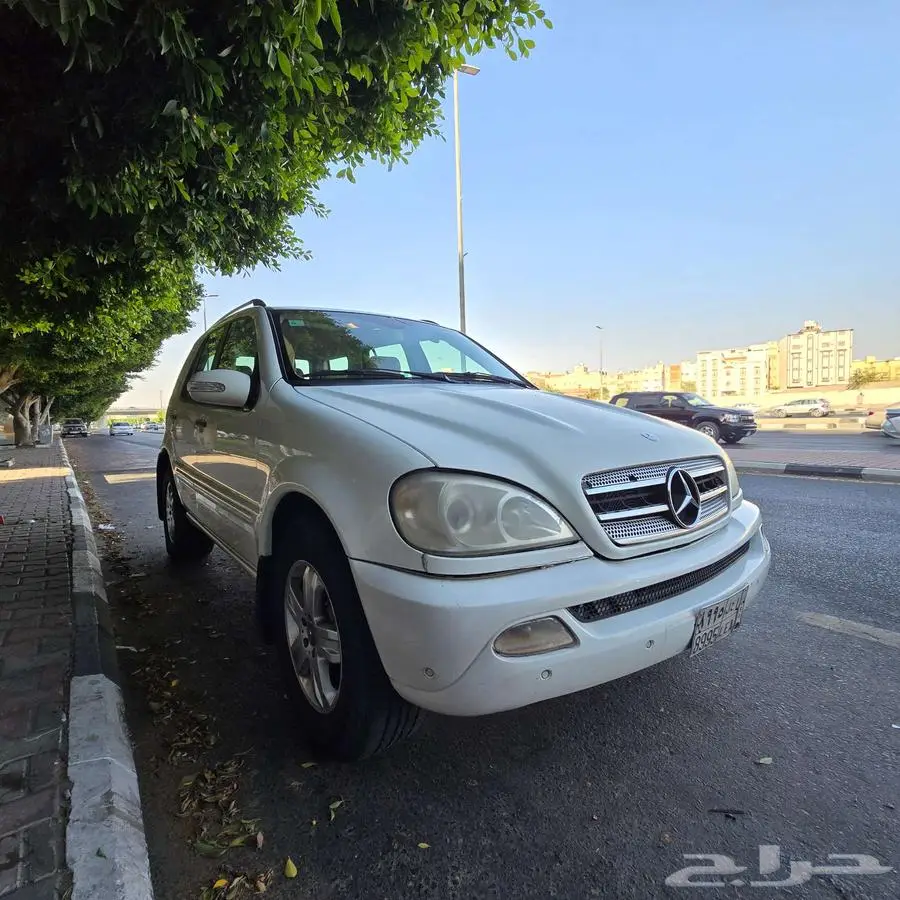 جيب مرسيدس ML موديل 2005 27