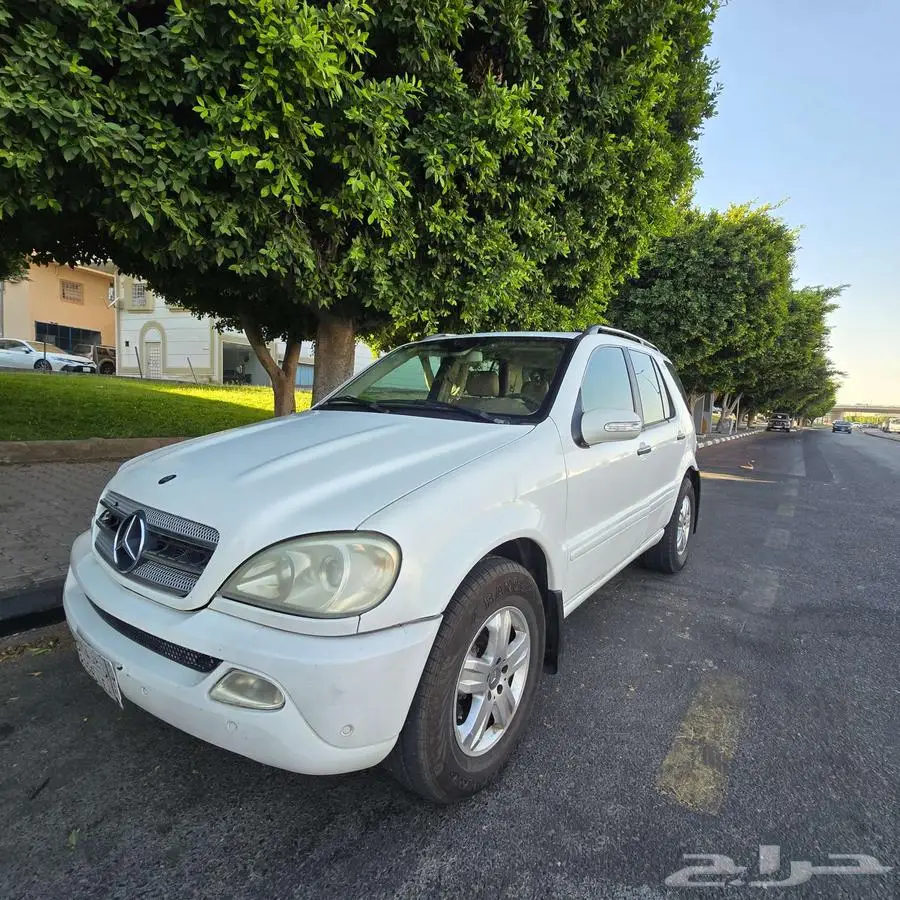 جيب مرسيدس ML موديل 2005 29